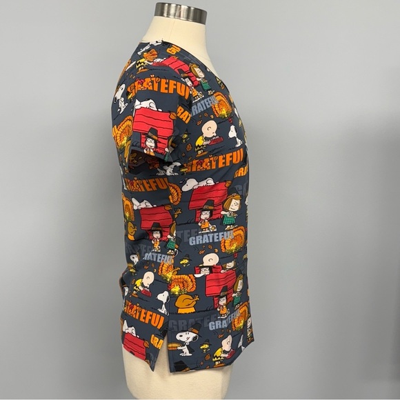 NWT Tooniforms Thanksgiving Scrub Top Peanuts Snoopy XXS Scrubs Cherokee Uniform - Picture 3 of 6